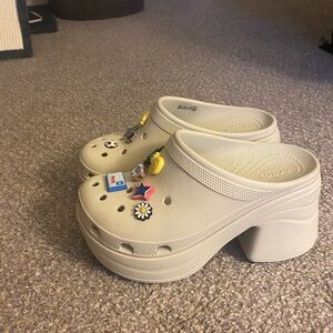 CROCS Women's Beige Platform Clogs with Charms neutral